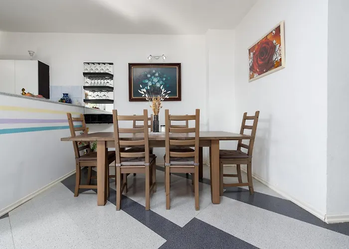 3 Bedroom Awesome In Дом отдыха