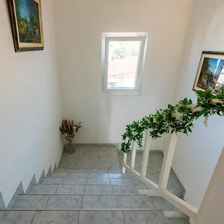 3 Bedroom Awesome In Vrsi