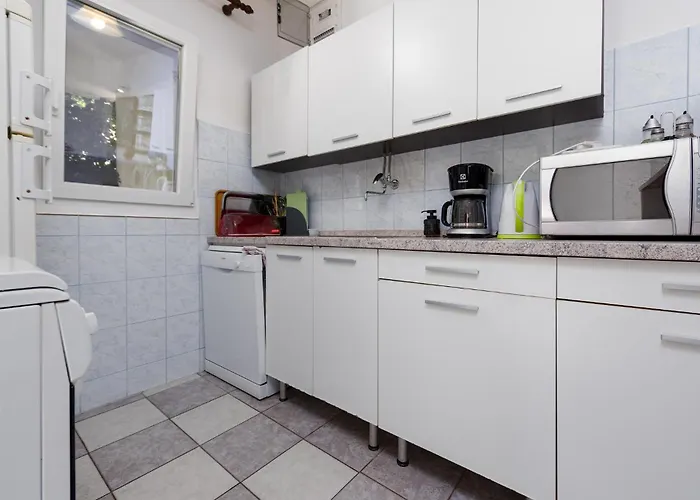 3 Bedroom Awesome In * Vrsi